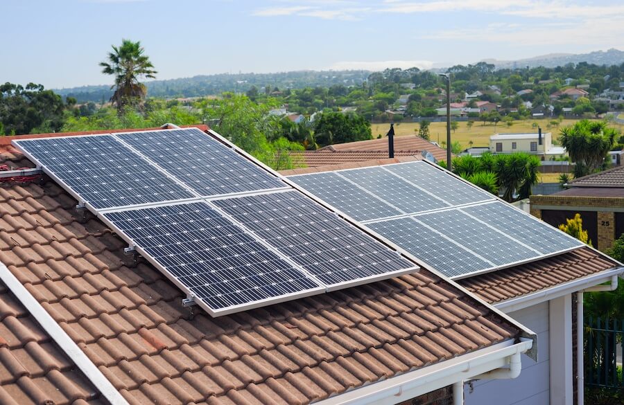 Dachboden ausbauen mit Solaranlage